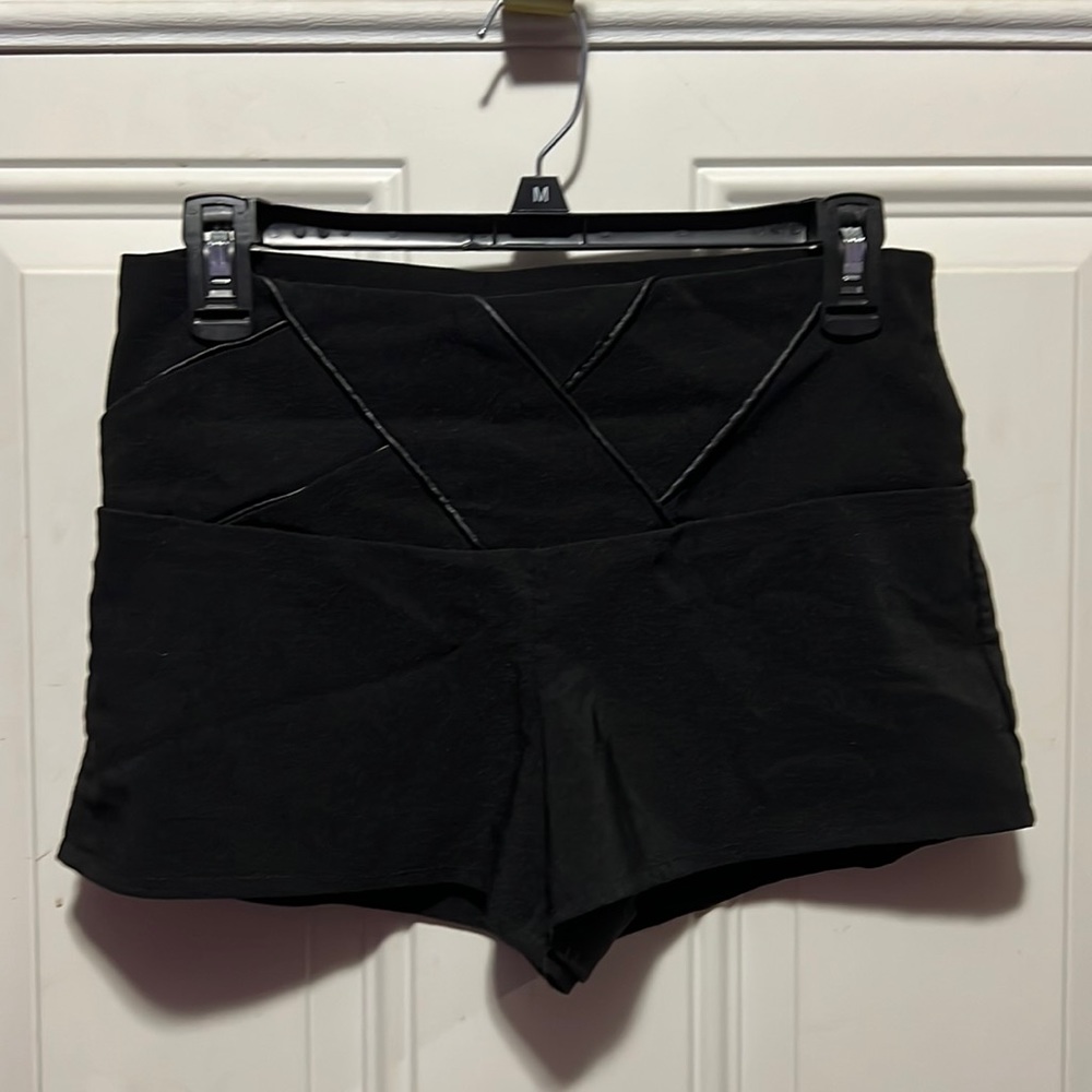 Black Dressy High Waisted Shorts Size 5/6